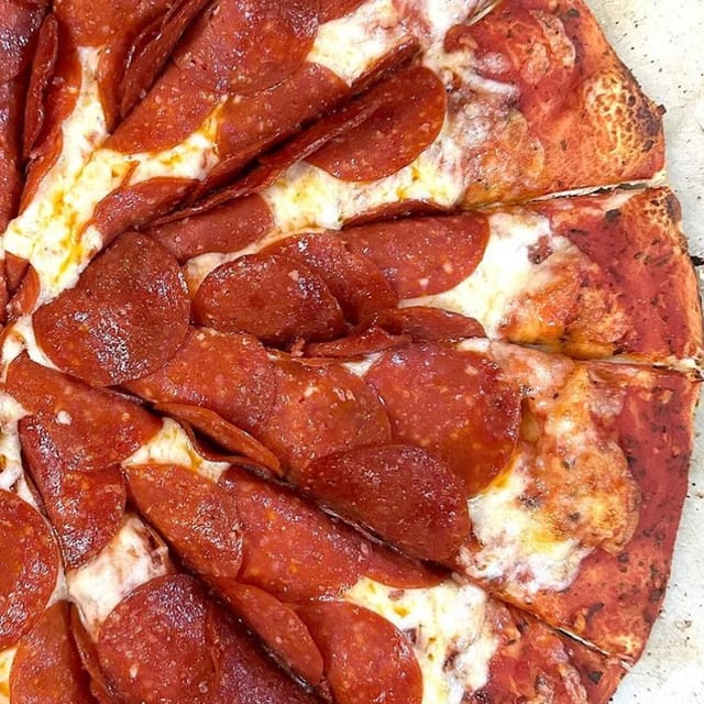 MEDIUM 1 TOPPING.
